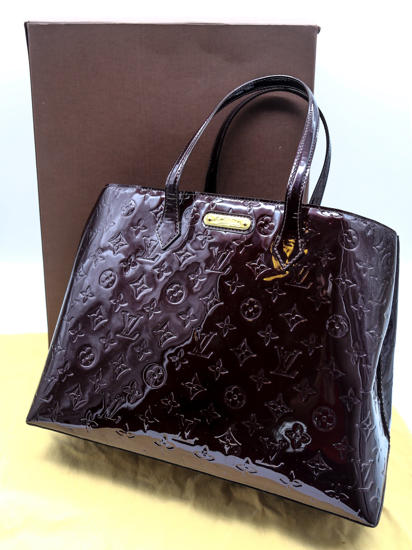 Louis Vuitton Wilshire Handbag Monogram Vernis MM