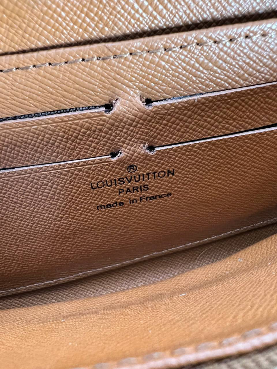 Luis Vuitton Monogram Zippy Wallet