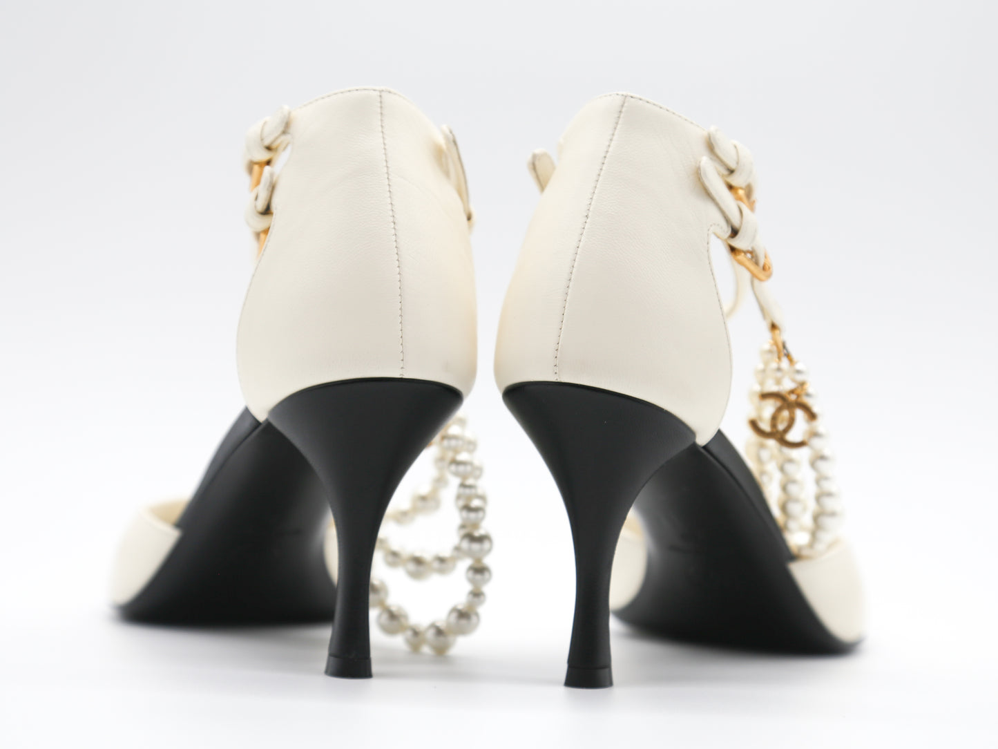 CHANEL Kitten Heel Chain Pearls With Interlocking CC Logo Peep-toe Pumps